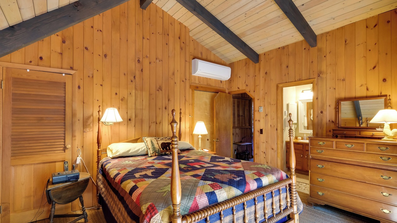 Photo of Bedroom in North River