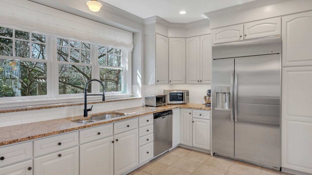 Photo of Kitchen in East Hampton North