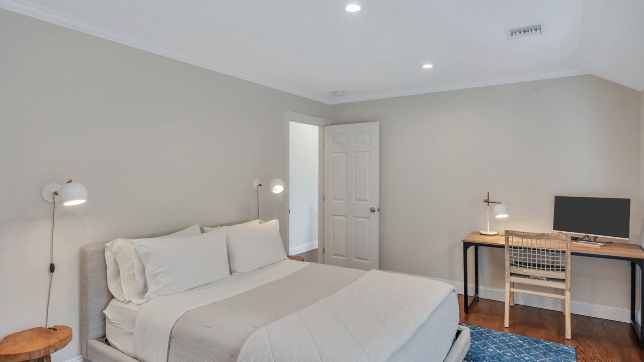 Photo of Bedroom in East Hampton North