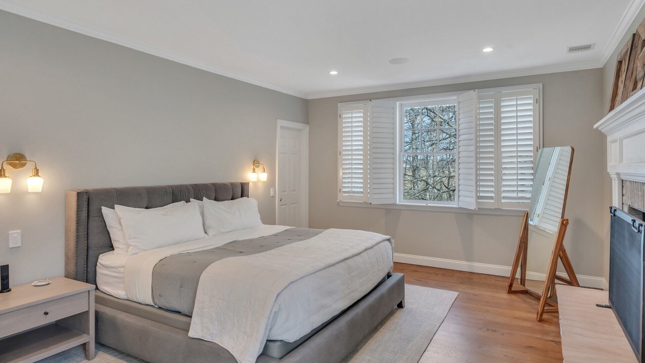 Photo of Bedroom in East Hampton North