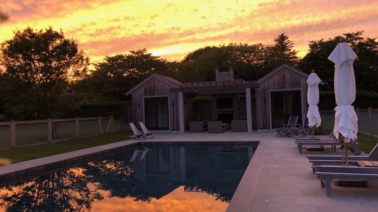 Photo of Outdoor in Amagansett Lanes