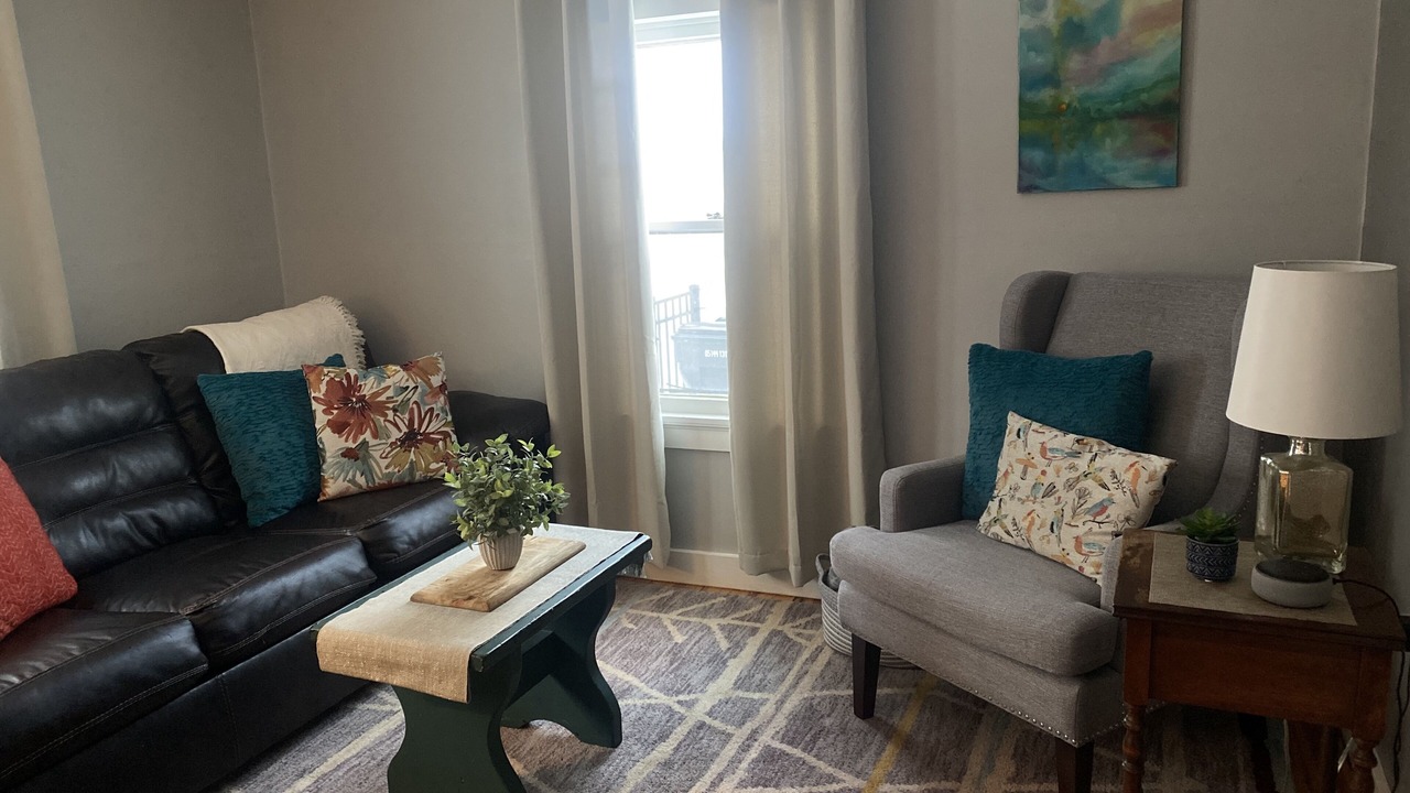Photo of Livingroom in Saratoga Springs