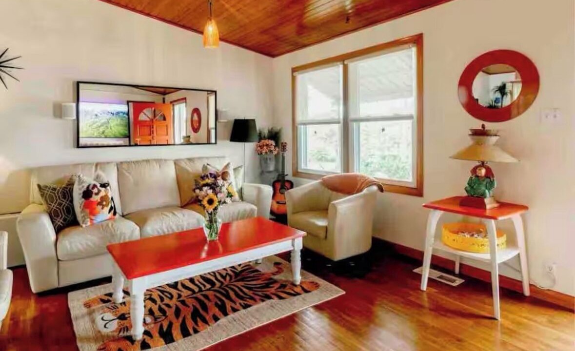 Photo of Livingroom in Belmont