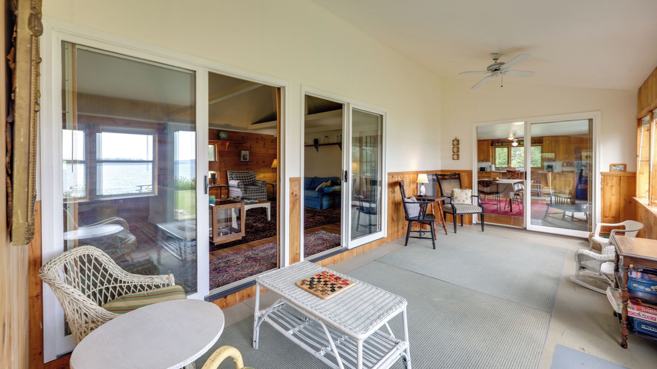 Photo of Livingroom in East Sullivan