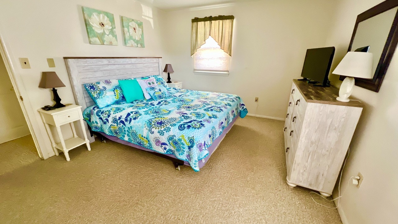 Photo of Bedroom in Townsend's Inlet