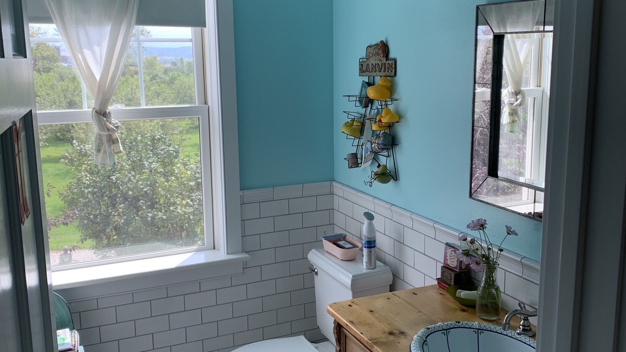 Photo of Bathroom in Whiting
