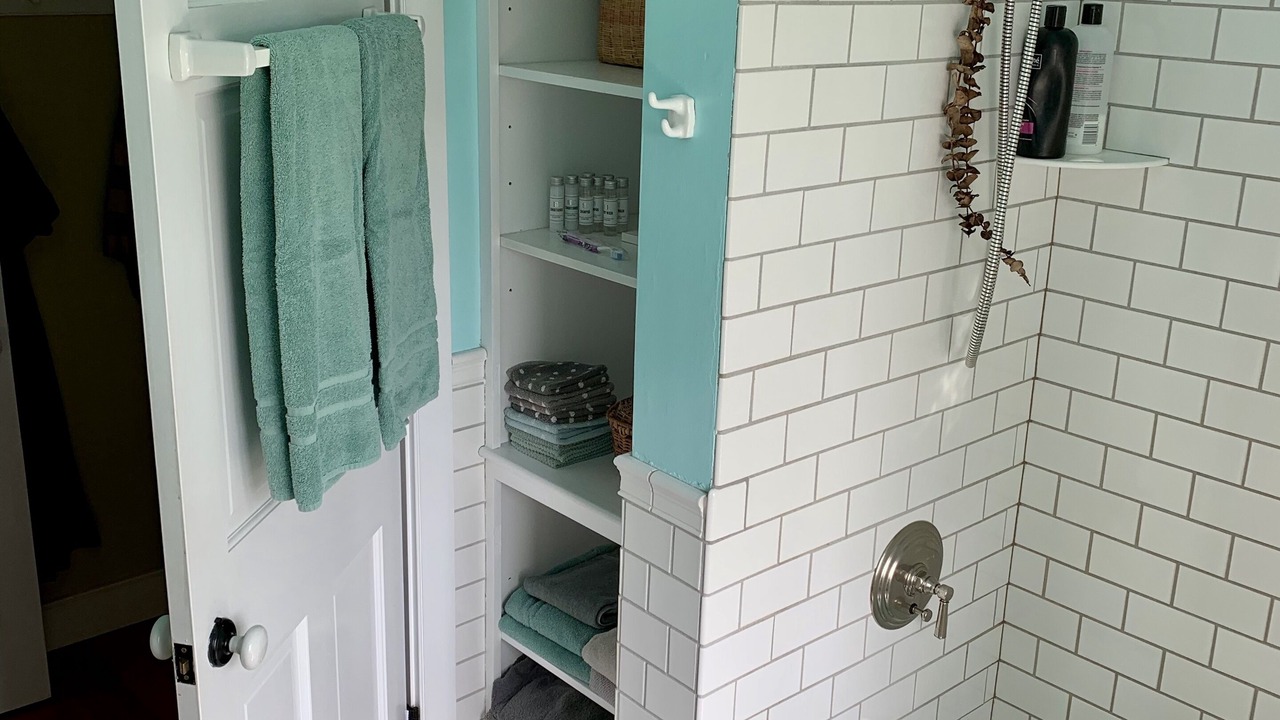 Photo of Bathroom in Whiting