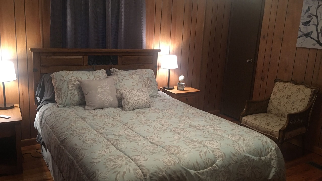 Photo of Bedroom in Newport