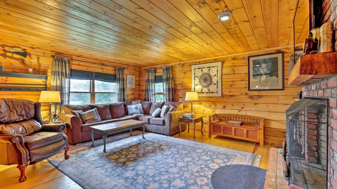 Photo of Livingroom in Jacksonville