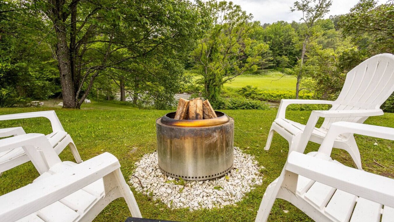 Photo of Outdoor in Woodstock