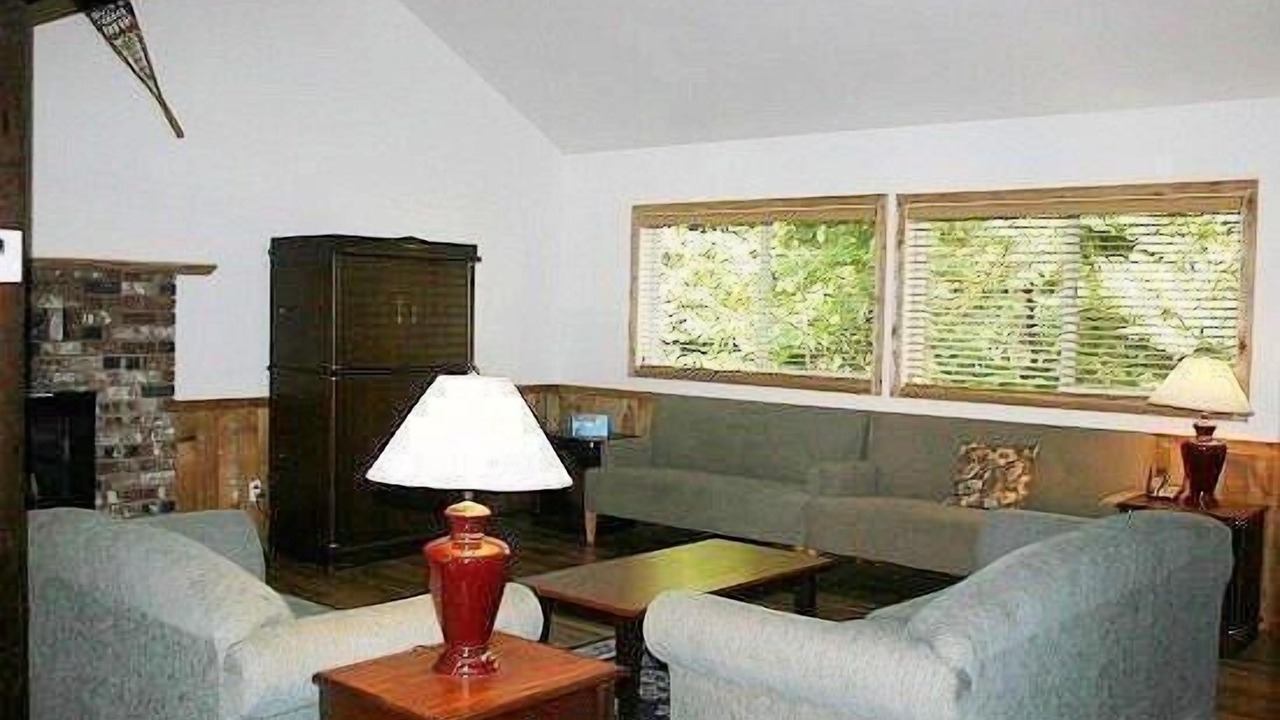 Photo of Livingroom in Glacier