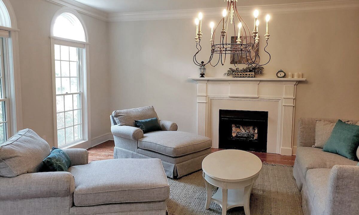 Photo of Livingroom in Halltown