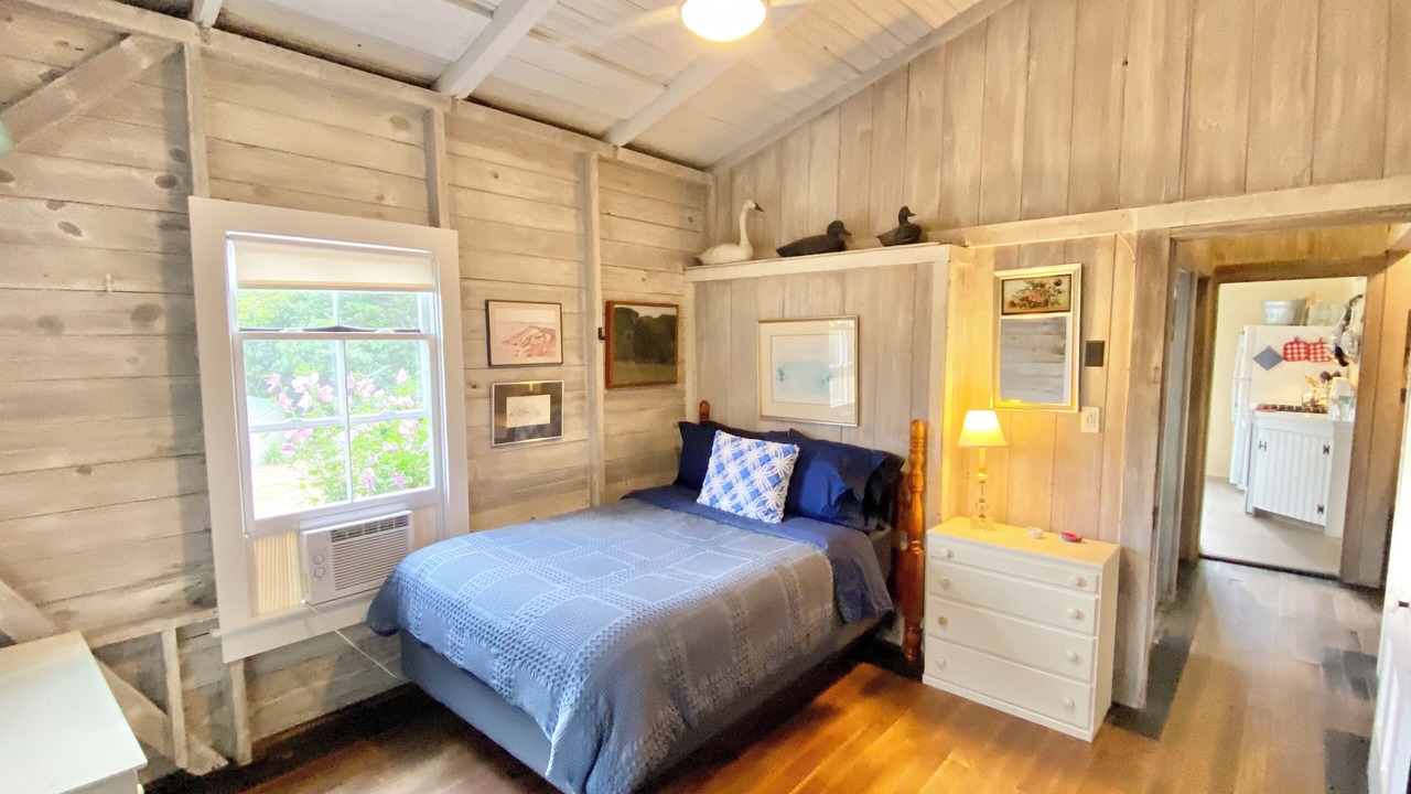 Photo of Bedroom in Aquinnah