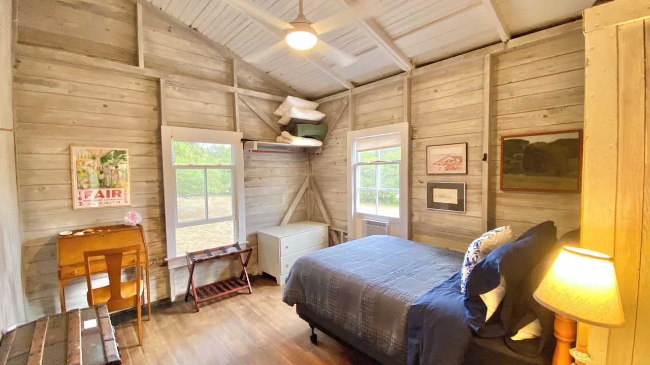 Photo of Bedroom in Aquinnah