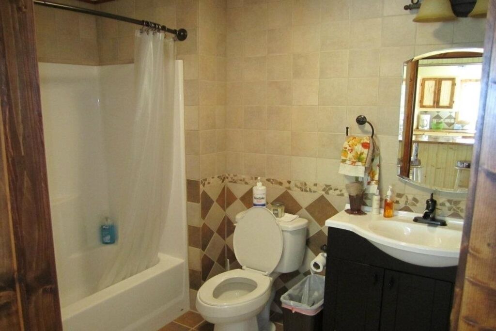 Photo of Bathroom in Ronceverte