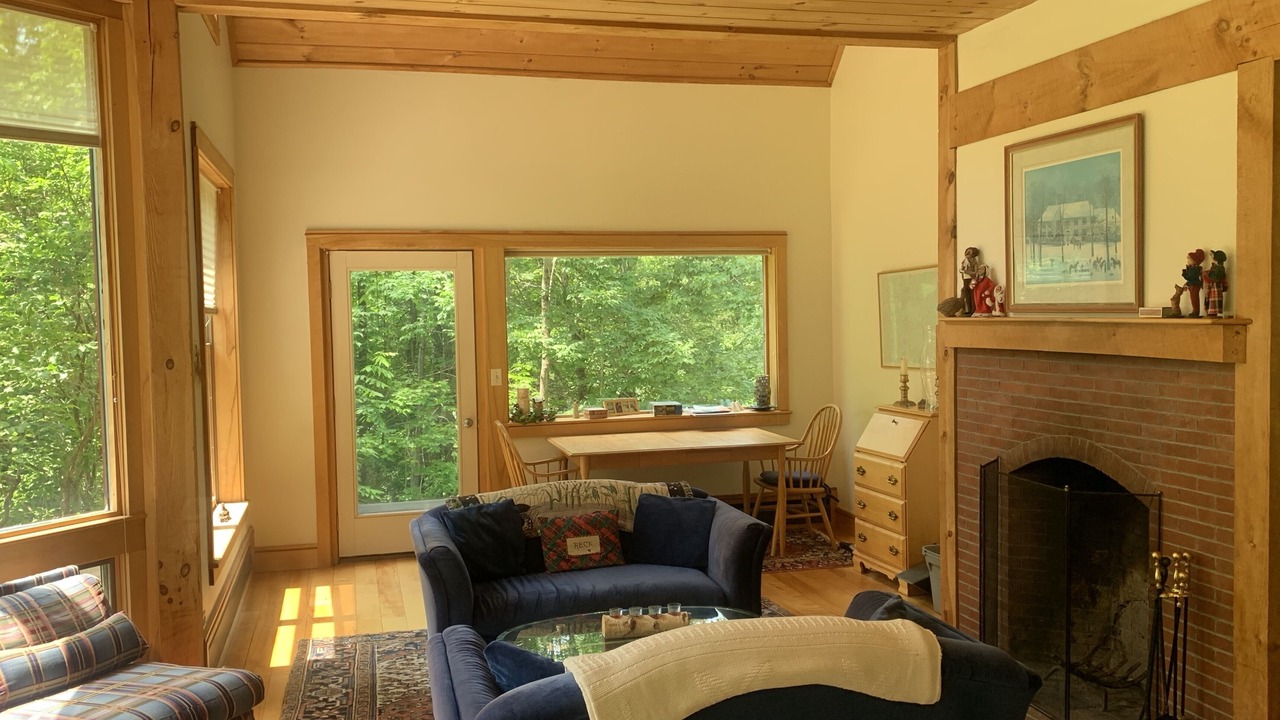 Photo of Livingroom in Brownsville