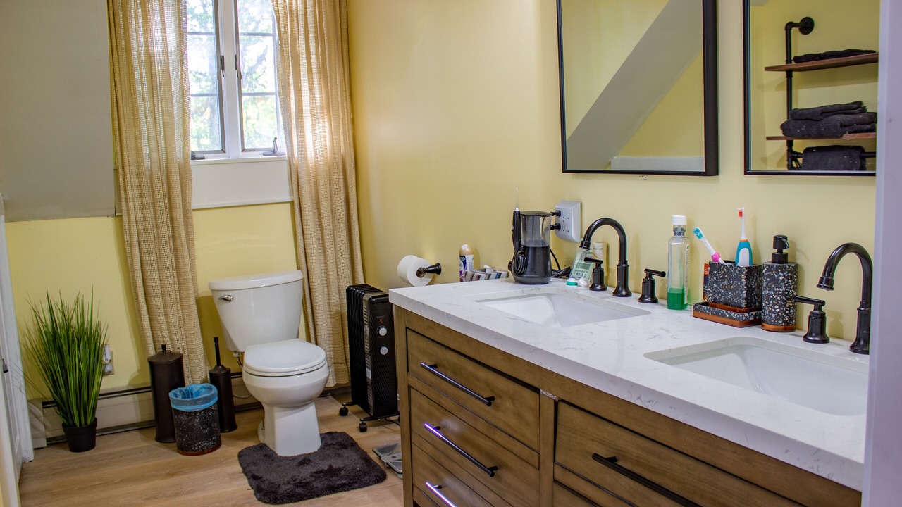 Photo of Bathroom in Eden