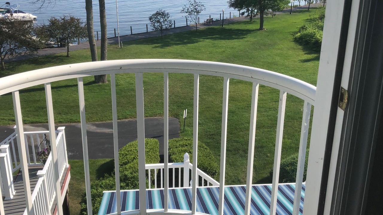 Photo of Patio Balcony in Saratoga Springs