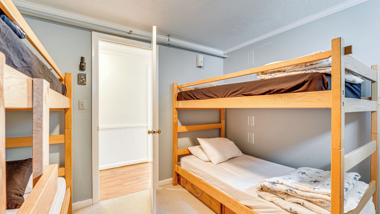 Photo of Bedroom in Bromley Mountain