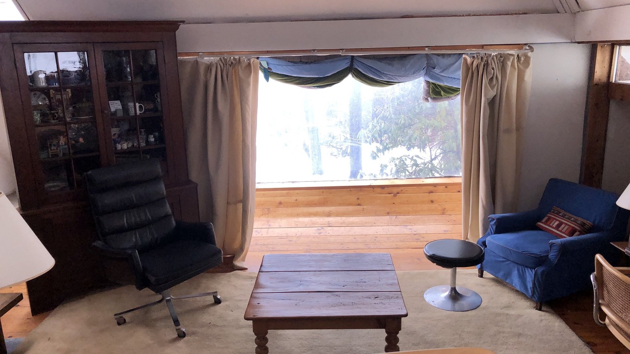 Photo of Livingroom in Warren