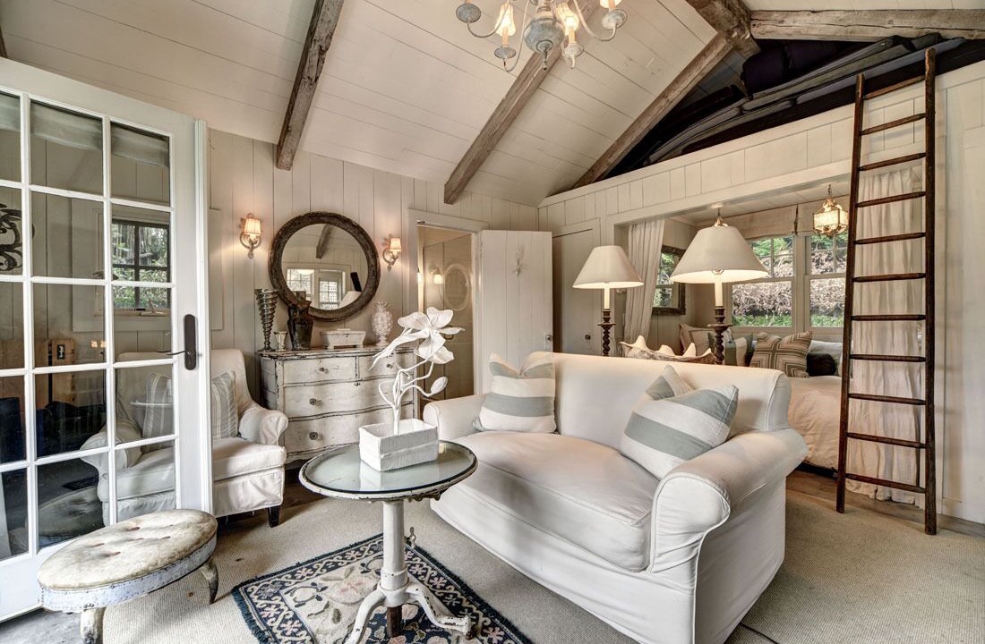 Photo of Livingroom in Water Mill