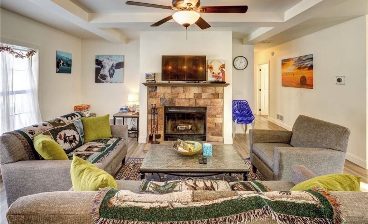 Photo of Livingroom in Stamford