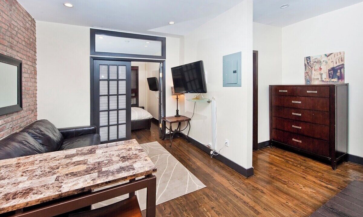 Photo of Livingroom in Rose Hill
