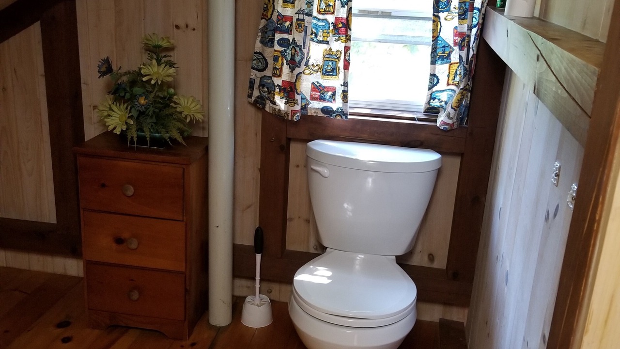 Photo of Bathroom in Hall Quarry