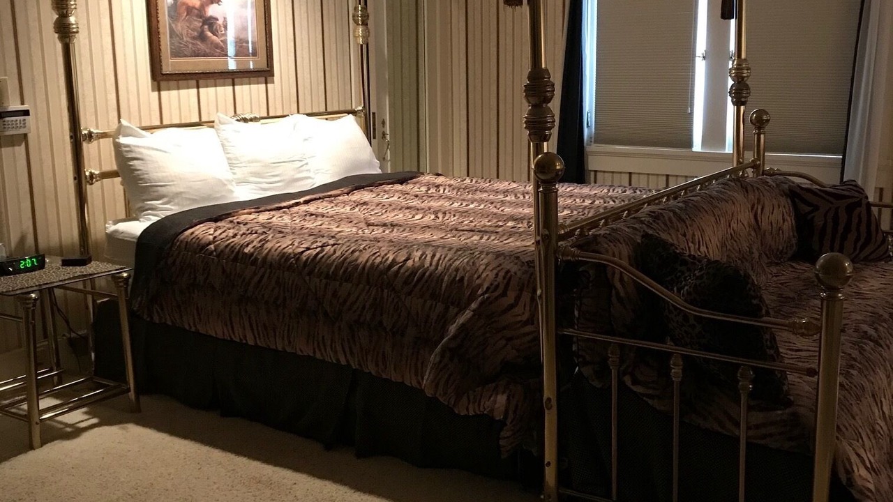 Photo of Bedroom in Hubbard
