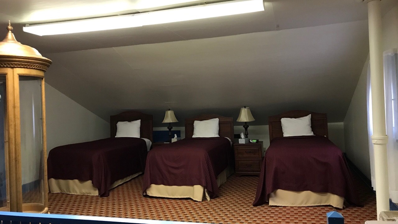 Photo of Bedroom in Hubbard