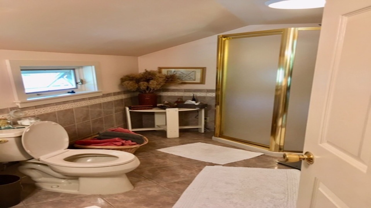 Photo of Bathroom in Etna