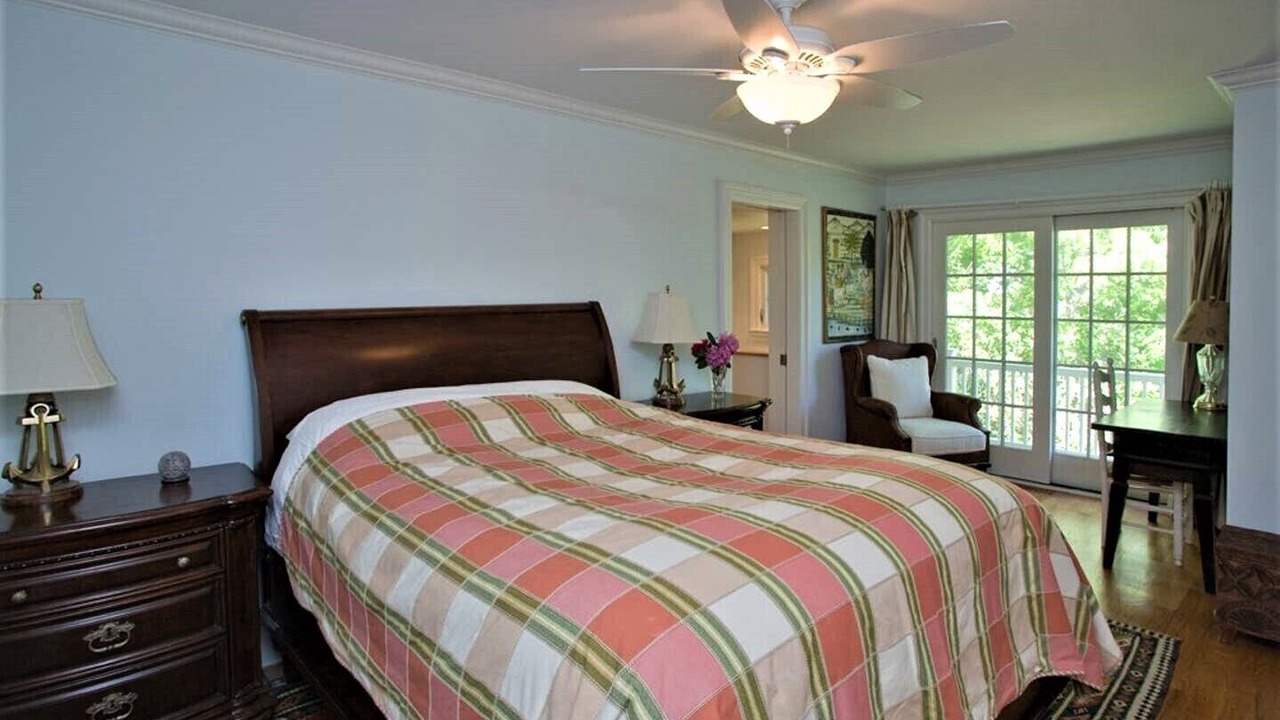 Photo of Bedroom in Shinnecock Hills