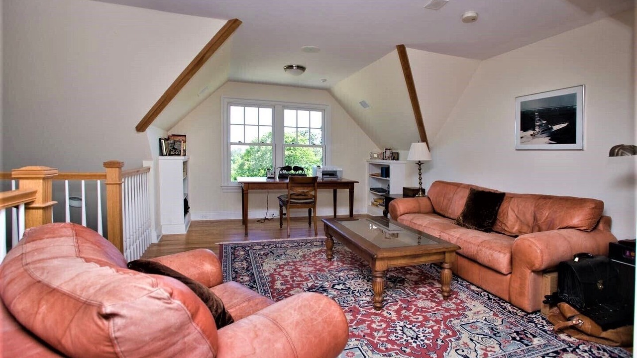 Photo of Livingroom in Shinnecock Hills