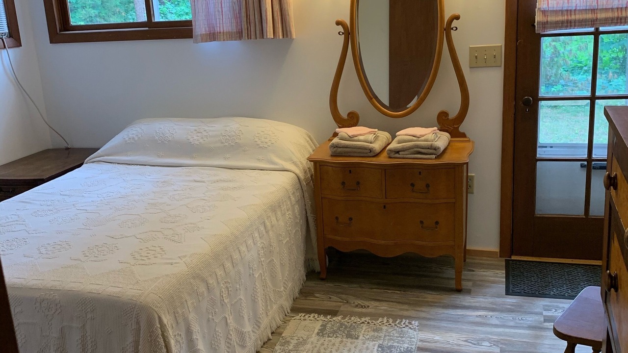 Photo of Bedroom in Lake George