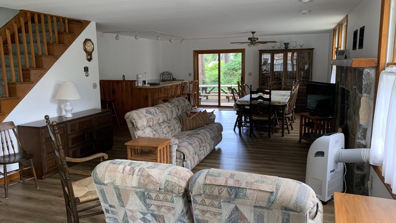 Photo of Livingroom in Lake George