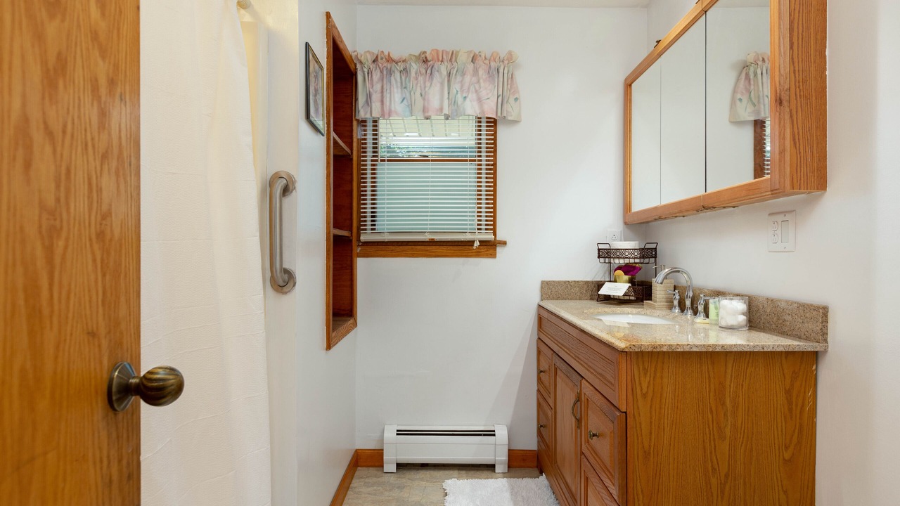 Photo of Bathroom in Town of Reading