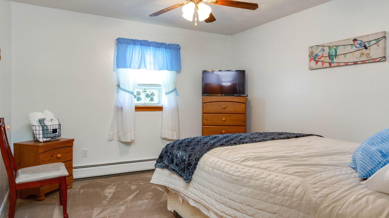 Photo of Bedroom in Town of Reading