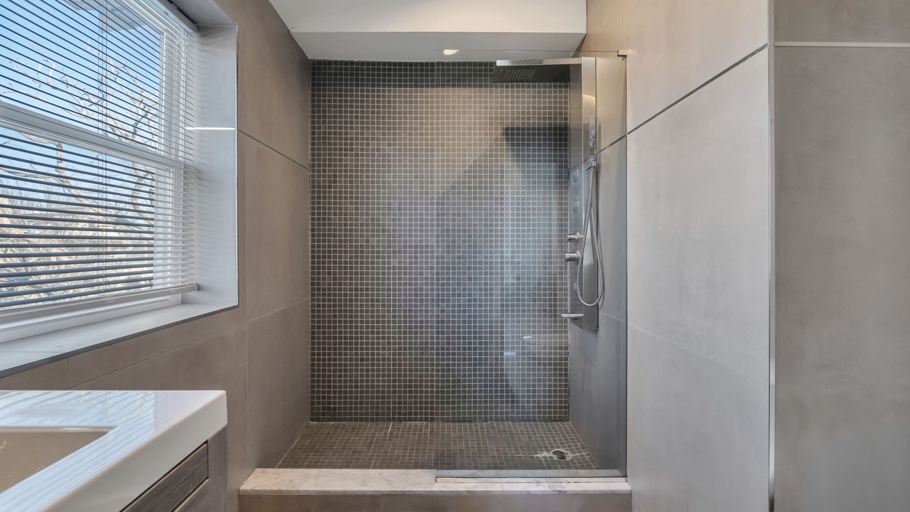 Photo of Bathroom in Long Beach