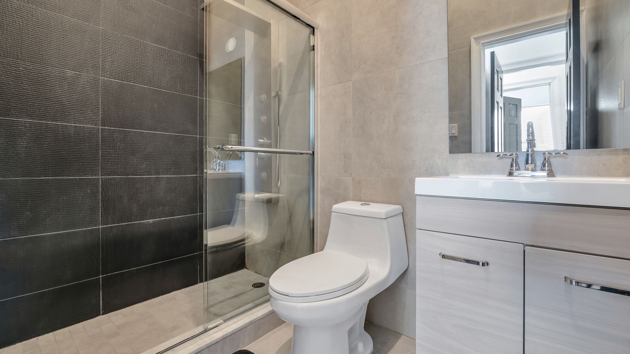 Photo of Bathroom in Long Beach