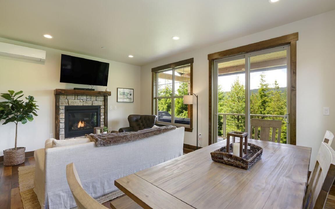 Photo of Livingroom in Cle Elum
