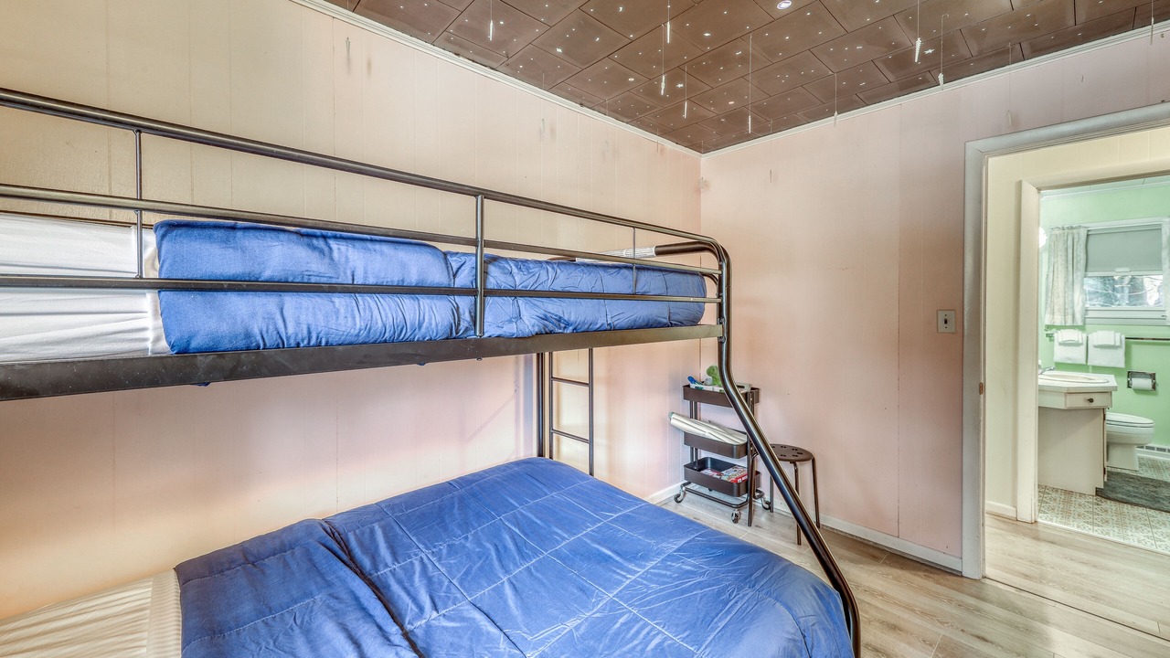 Photo of Bedroom in East Haven  Rutland County