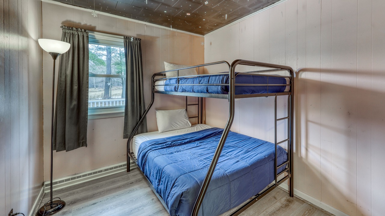Photo of Bedroom in East Haven  Rutland County