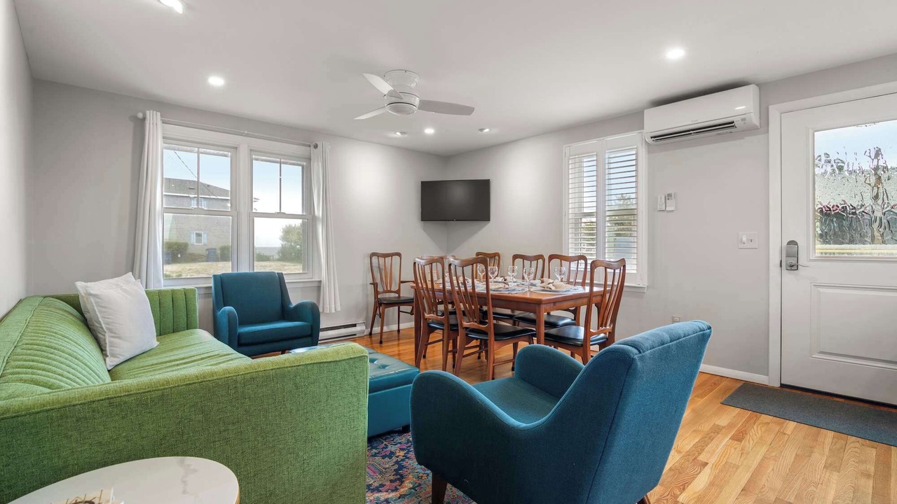 Photo of Livingroom in North Truro