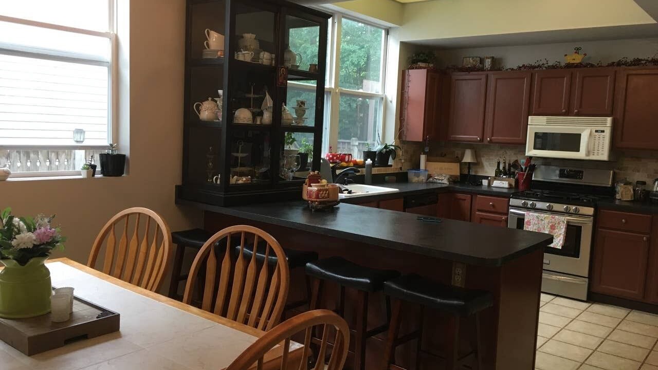 Photo of Kitchen in Geyser Crest