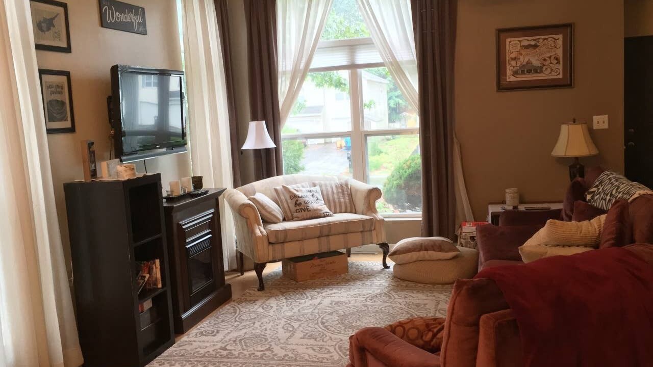 Photo of Livingroom in Geyser Crest