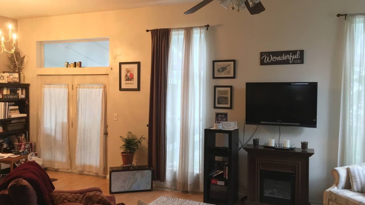 Photo of Livingroom in Geyser Crest