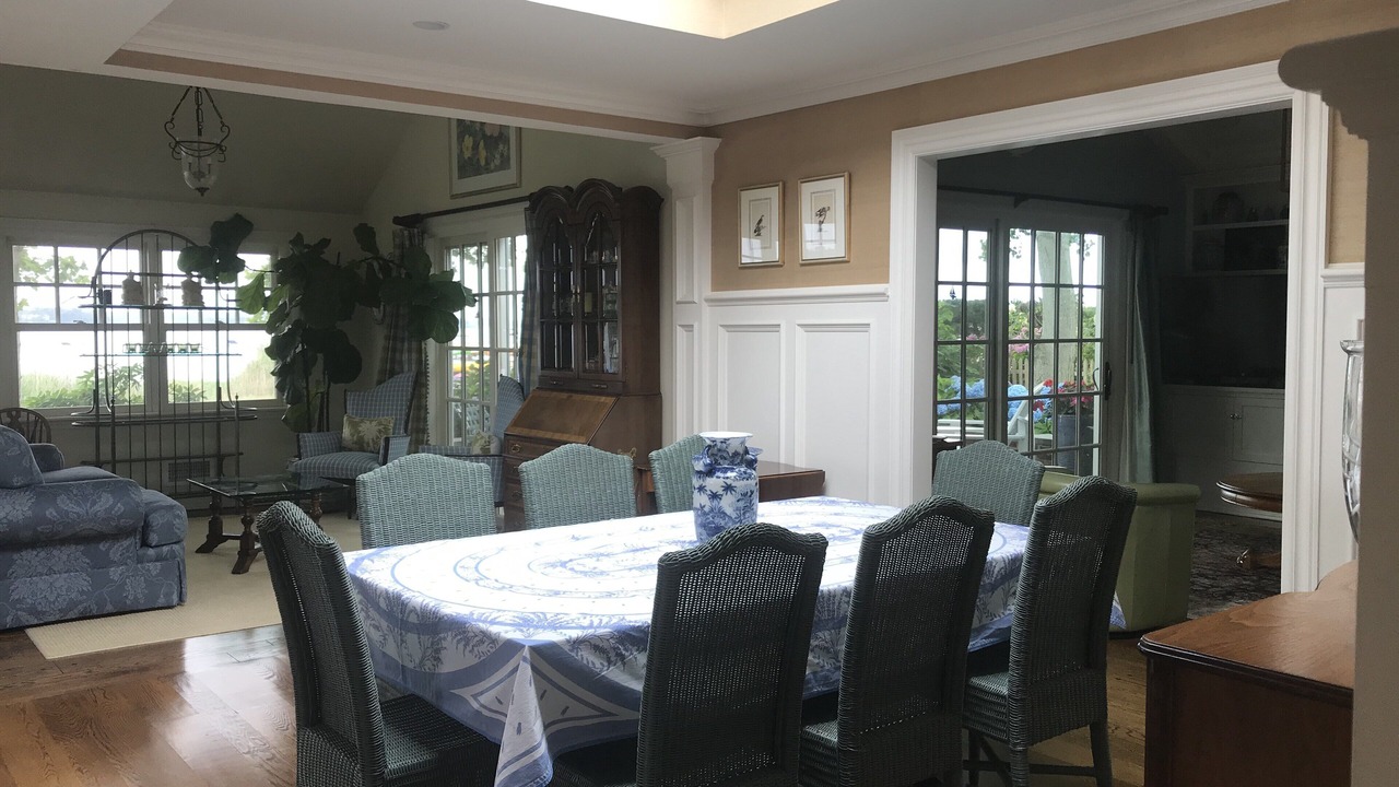 Photo of Livingroom in Port Washington