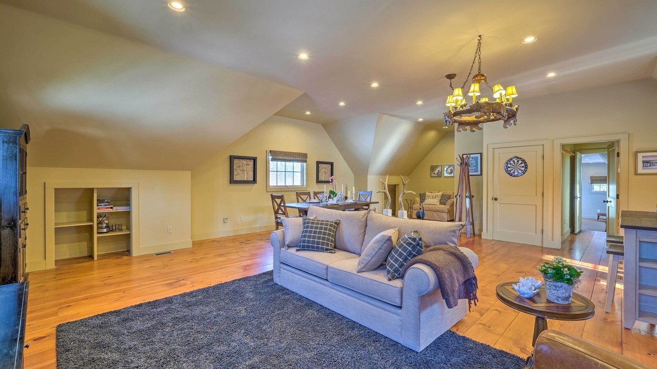 Photo of Livingroom in Manchester Center