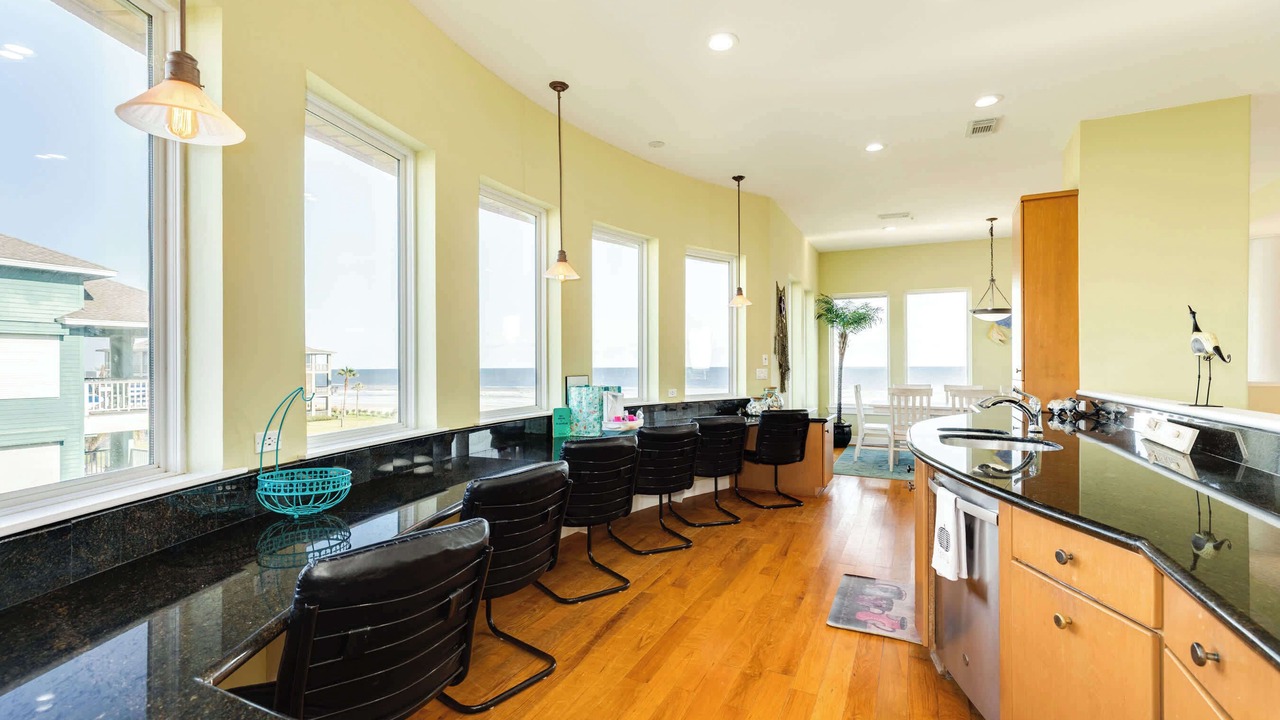 Photo of Kitchen in Jamaica Beach