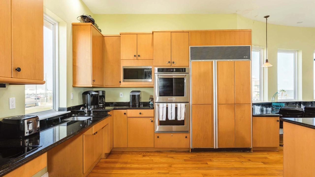 Photo of Kitchen in Jamaica Beach